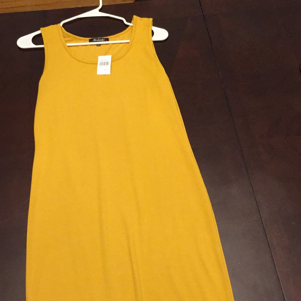 This is item is in very good condition. Never wore